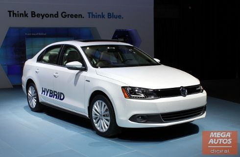 Volkswagen presenta una versi�n h�brida del Vento