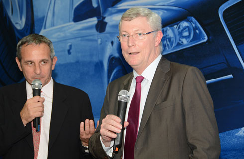 Guillermo-Crevatin,-Presidente-de-Michelin-y-Christian-Delhaye