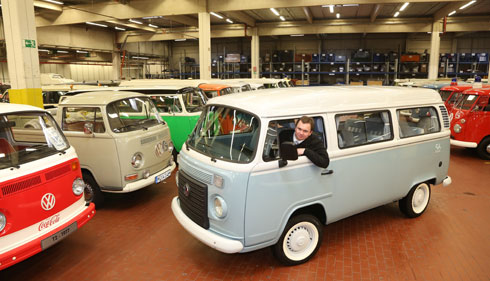 Volkswagen Kombi Bulli Transporter
