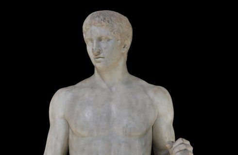 Pirelli auspicia la visita del Doríforo