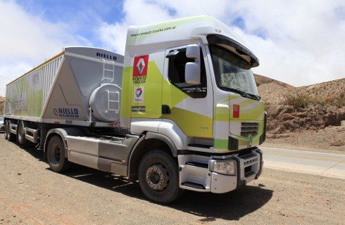 Renault Trucks junto al ACA por la seguridad vial