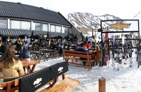 Audi anuncia el R8 e-tron para 2012