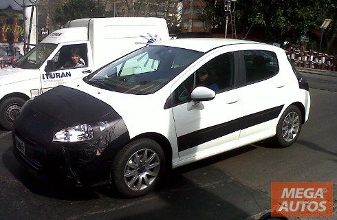 Nos encontramos con el Peugeot 308 argentino