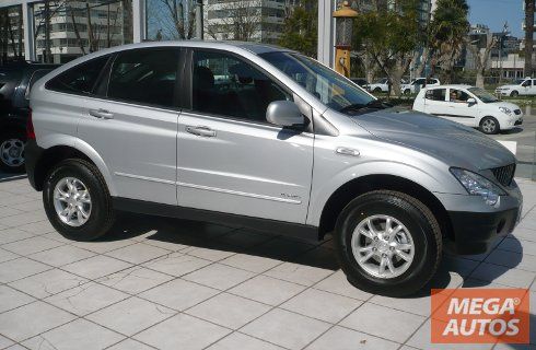 Video: el próximo Mercedes Benz SLK conducido por Nico Rosberg