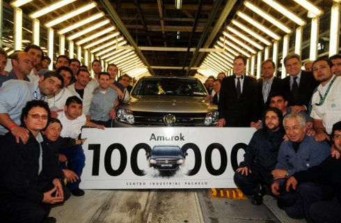 Jaguar festeja el 50º Aniversario del E-Type