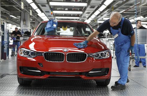  Serie   de BMW  la sexta generación entró a producción