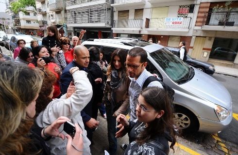 Kia trasladó a Laura Pausini en Argentina