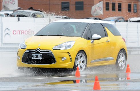 Mujeres al volante, responsabilidad constante