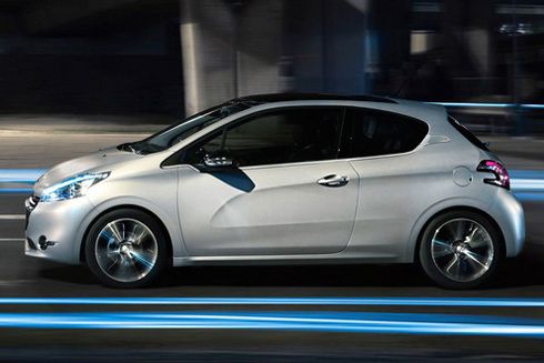 Peugeot confirmó la llegada del 208 en 2013