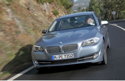 BMW comenzó a fabricar la versión híbrida del Serie 5