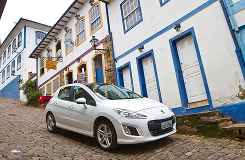 Peugeot presentó en Brasil el 308 con motores Flex