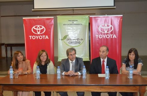 Toyota inició el programa Semillas de Cambio en Luján