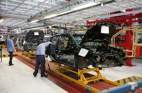 Volvió a caer la producción de autos en abril: -24%