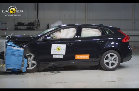 EuroNCAP: Audi A3, Ford B-Max, Kia Ceed, Renault Clio y Volvo V40 con cinco estrellas