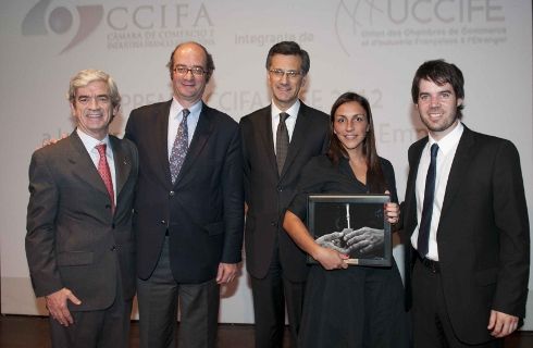 Guardianes de la Educación premiado por la CCIFA