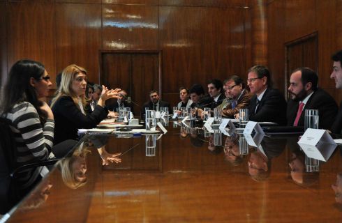 Mercedes-Benz realizará exportaciones a Rusia por $70 millones