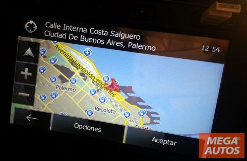 Media Nav, el nuevo sistema multimedia táctil con GPS de Renault