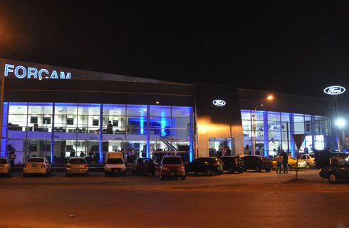 Forcam inauguró nuevo salón de ventas