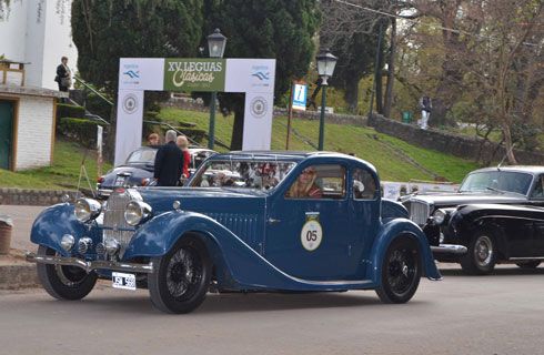 Una Bugatti 1935 ganó el Rally XV Leguas Clásicas Luján 2013