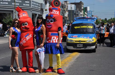 Con Expo Warnes se reinauguró la tradicional calle autopartista