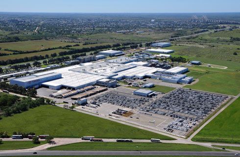 Toyota comenzó las obras de expansión de su planta en Zárate