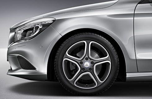 Mercedes-Benz, líder en ventas de autos premium en EE.UU.