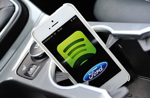 Ford presenta nueva tecnología V2V de comunicación entre vehículos