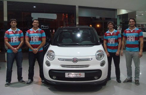 El rugby acompañó el lanzamiento del Fiat 500L