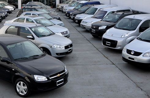 La venta de autos usados cayó más del 20% en agosto