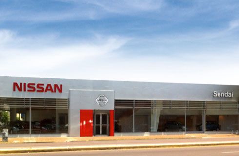 Nissan inauguró dos nuevos agentes en Lanús y en Neuquén