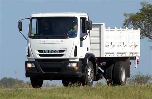 Un nuevo Tector Attack llega al mercado argentino