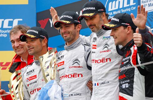 Pechito López imparable, ganó la carrera 1 y salió segundo en la carrera 2