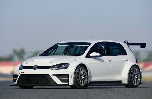 Un Volkswagen Golf sólo para la pista