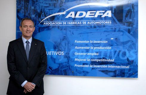 Enrique Alemañy asume la presidencia de ADEFA