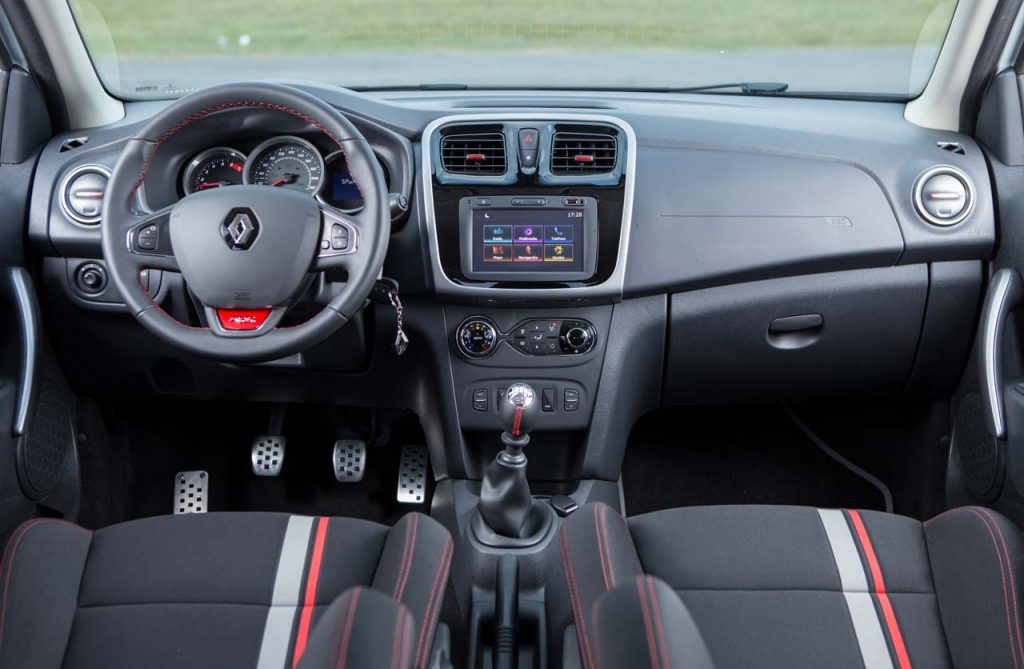 Interior Sandero RS