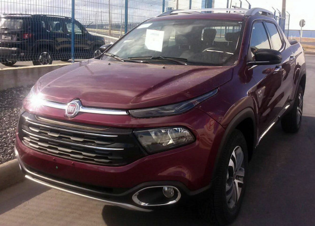 Más fotos espía de la nueva Fiat Toro