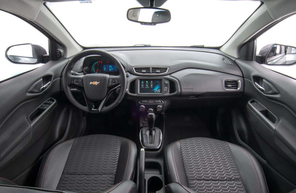 Interior Chevrolet Onix 2017