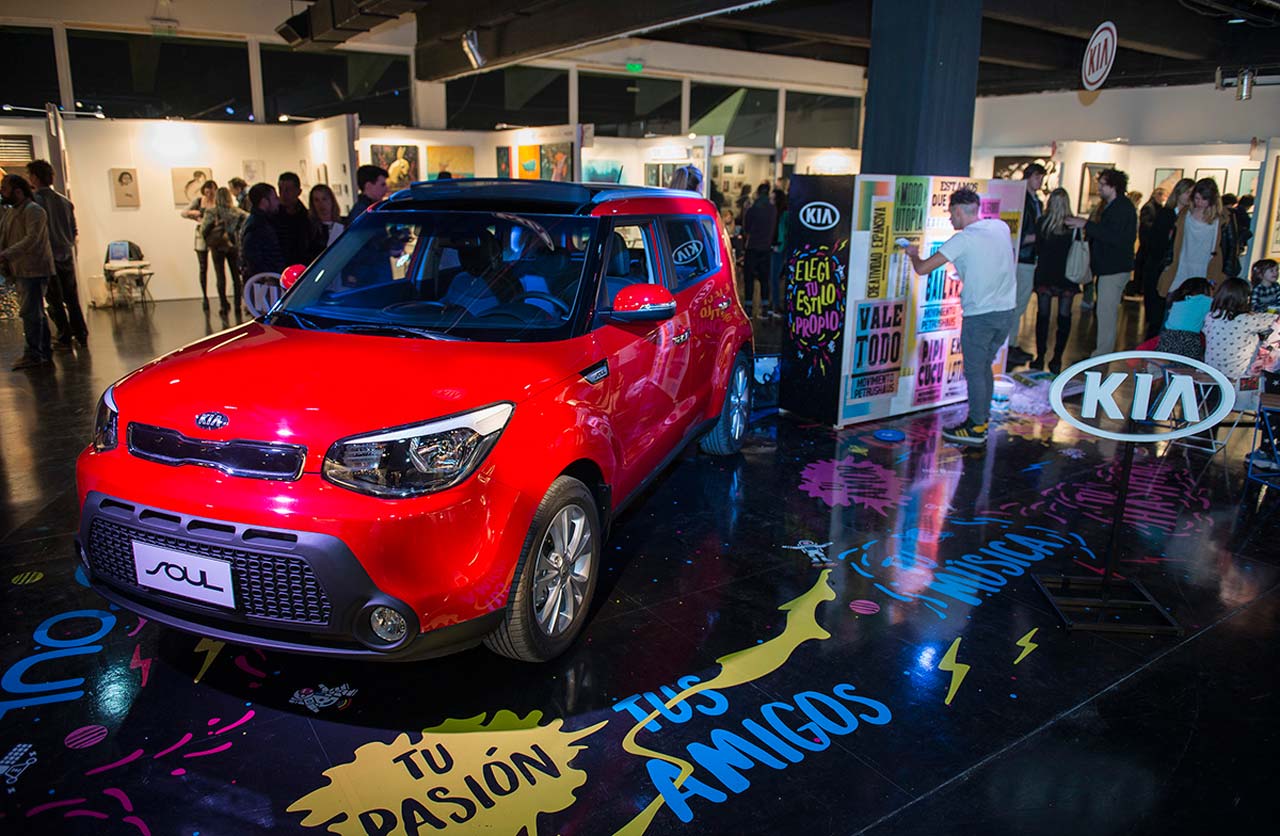 Kia, el Soul y la China Suárez se dieron cita en Arte Espacio
