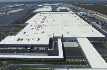 Kia inauguró su nueva fábrica en México