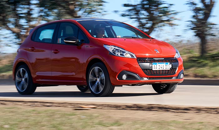 Peugeot 208 GT