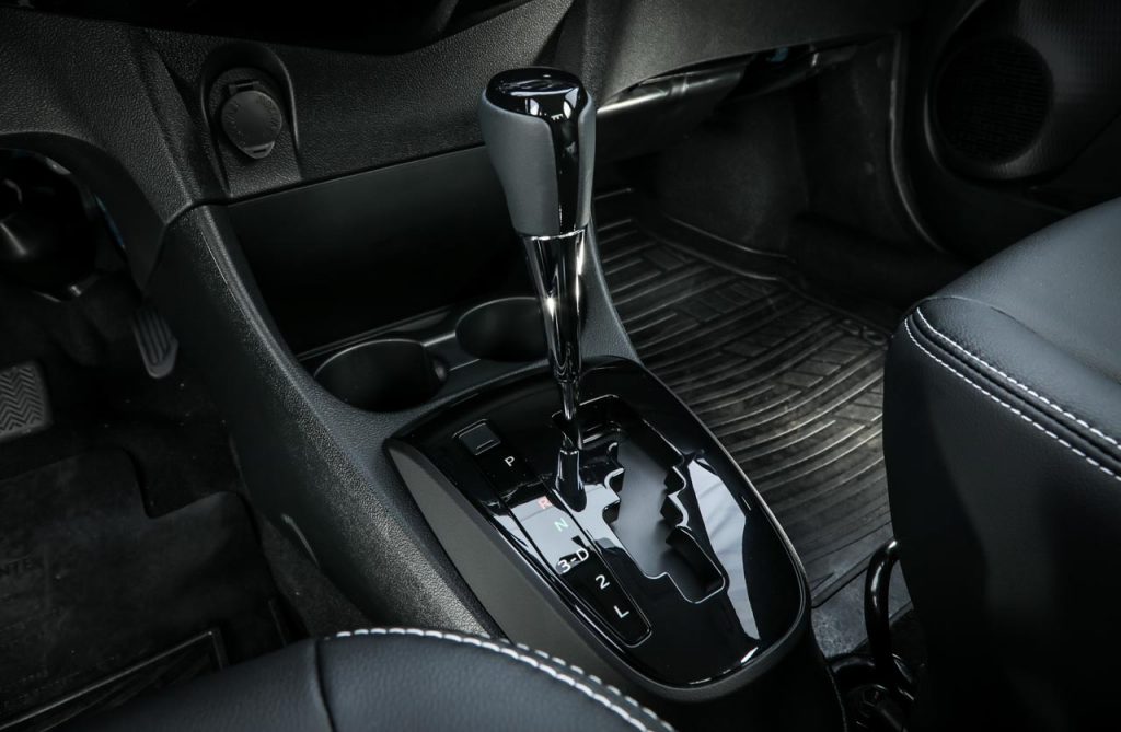 Transmisión Toyota Etios 2018