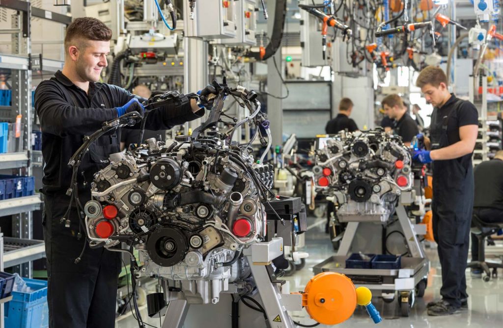 motor Mercedes-AMG V8