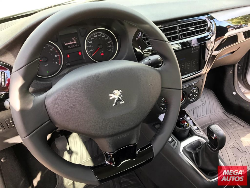 Interior Peugeot 301
