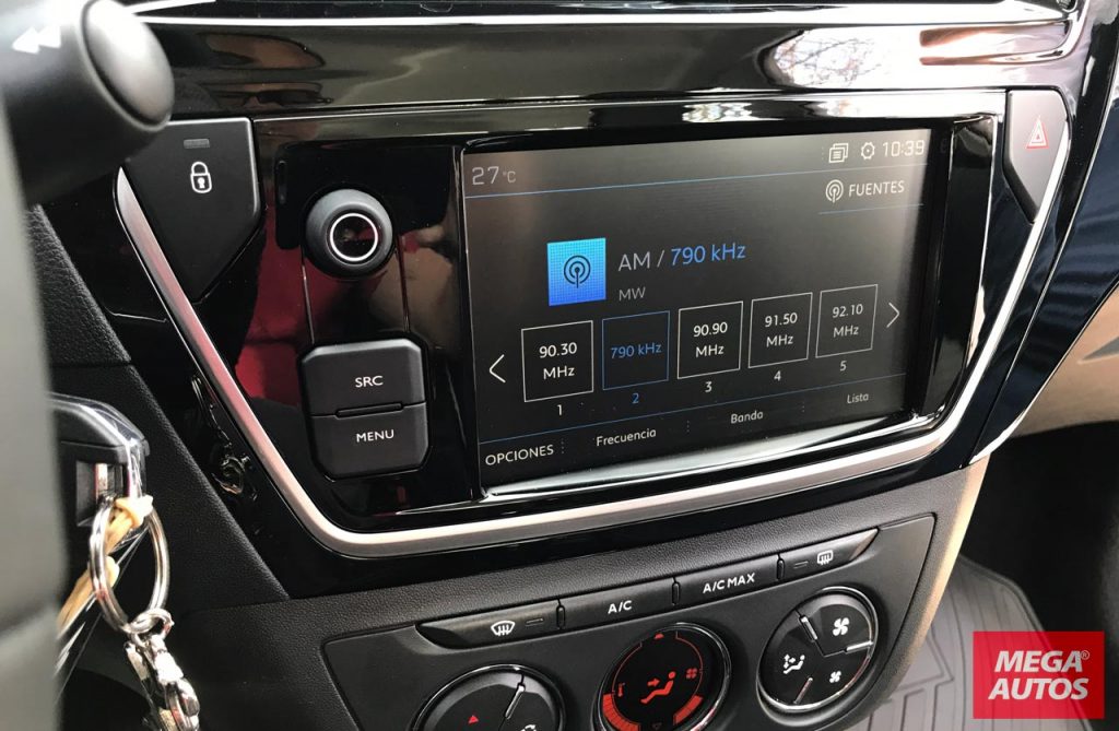 Interior Peugeot 301