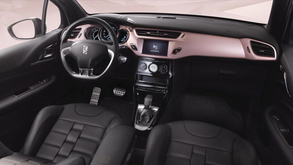 Interior DS 3 Givenchy