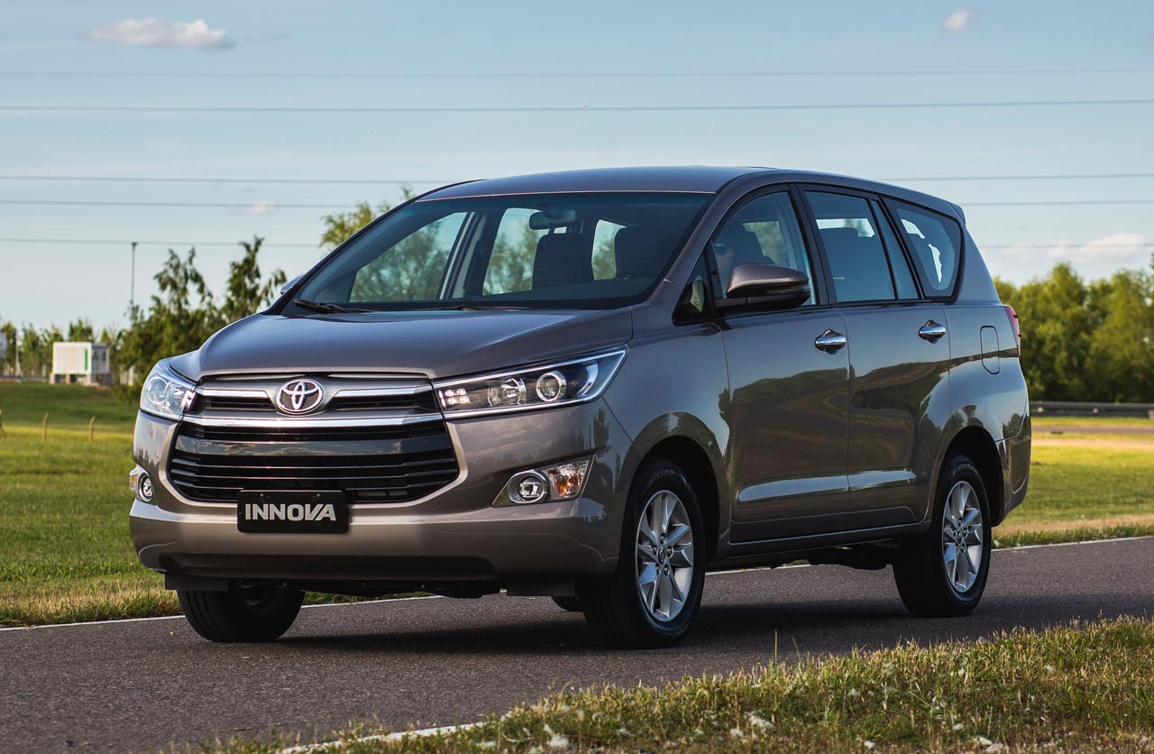 Llegó la Innova, el familiar de Toyota