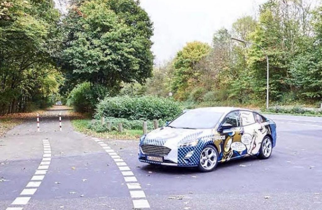 Ford Focus 2019 sedán