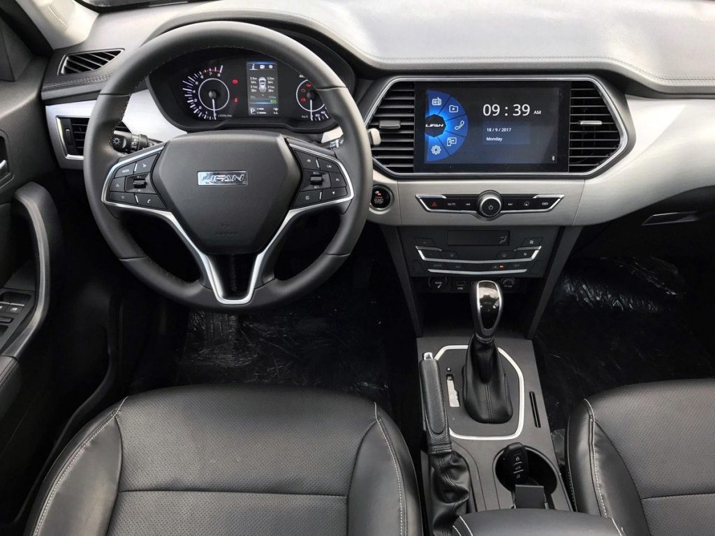 Interior Lifan X70