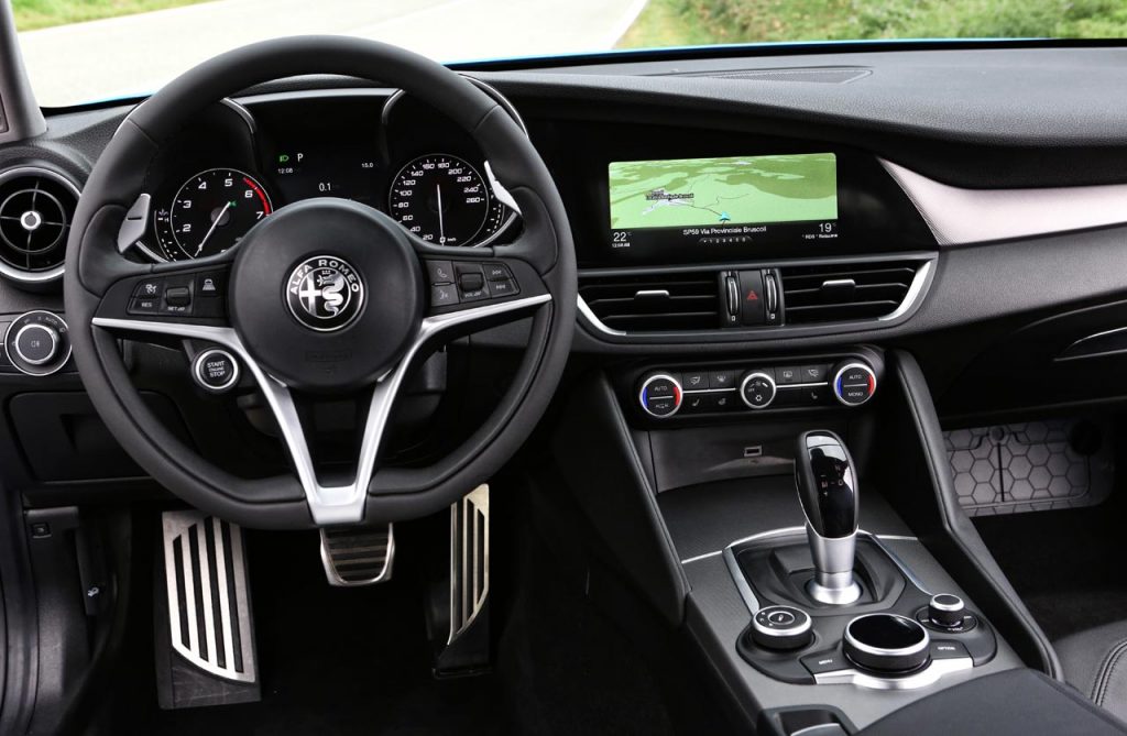 Interior Alfa Romeo Giulia Veloce