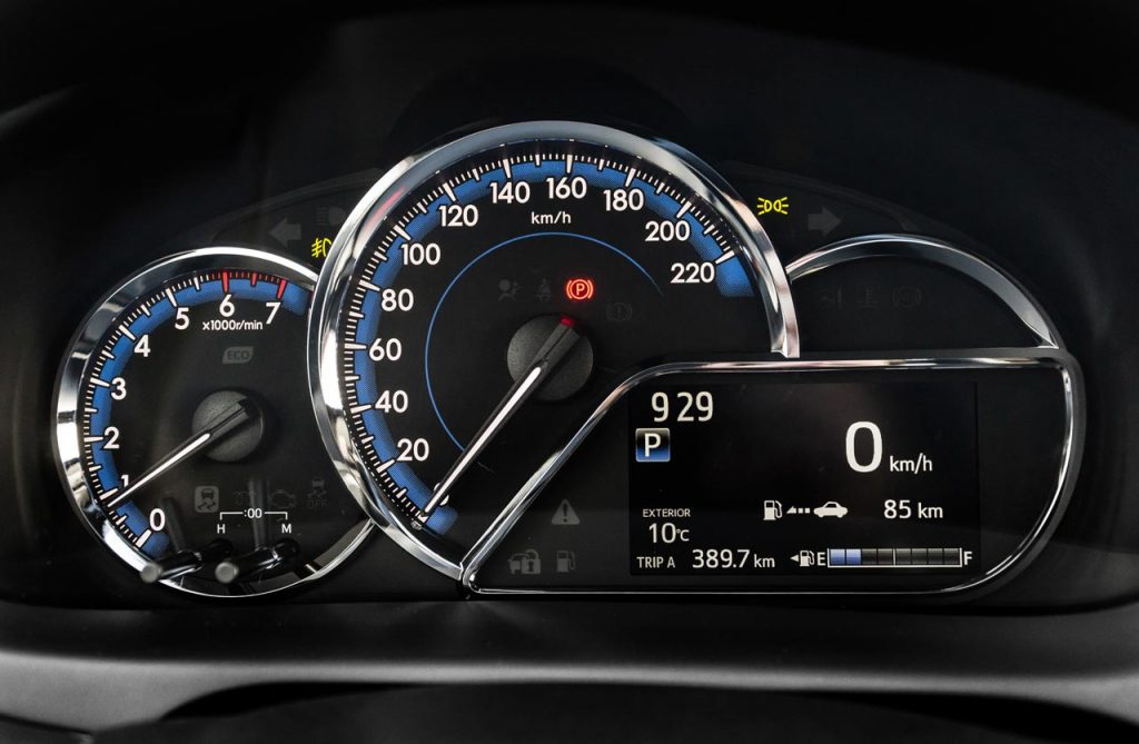 toyota-yaris-2019-tablero - Mega Autos